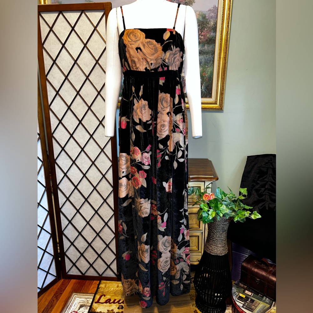 Jessica Simpson Black Velvet Floral Sheer Mesh Long Sleeveless Maxi Dress NEW